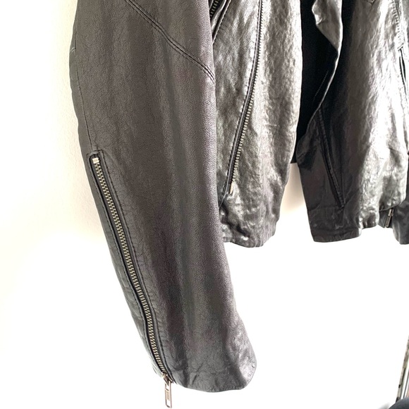 Line leather jacket - Picture 5 of 8